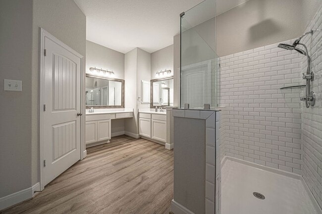 Building Photo - 830 Rench