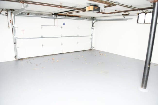 Building Photo - 27 Sunnymede Dr