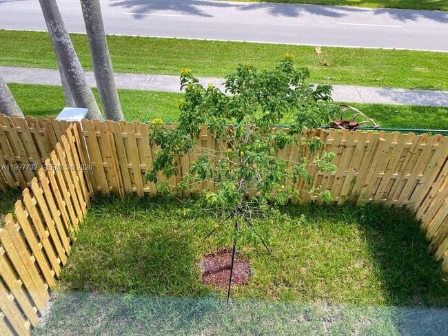 Building Photo - 1845 SE 27th Rd