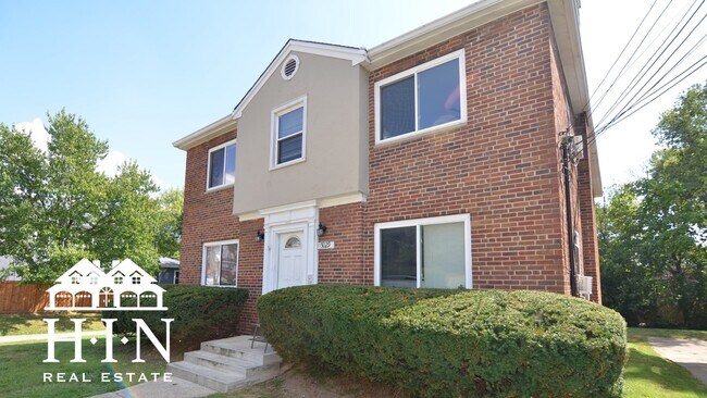 Building Photo - 3029 Auten Ave