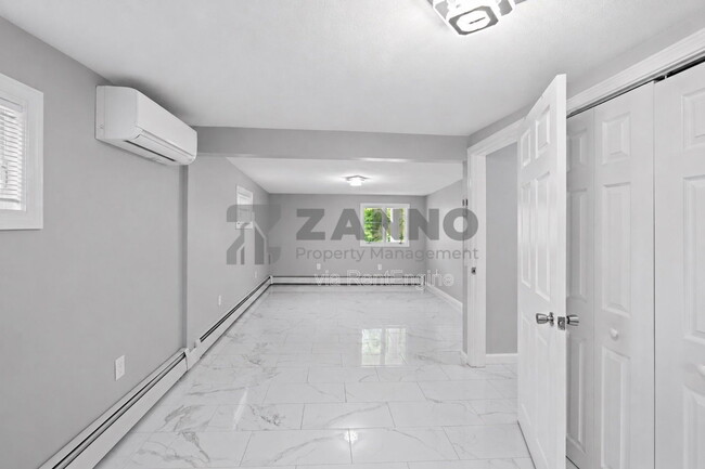 Building Photo - 40 Olney Ave