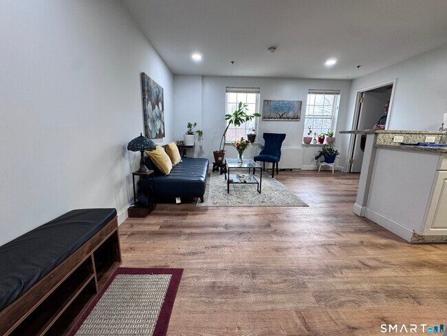 Building Photo - 59 Courtland Ave