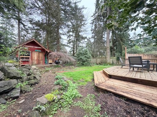 Building Photo - Great 2 bed home, fully fenced backyard in desirable Olympic Hills! Available Now!