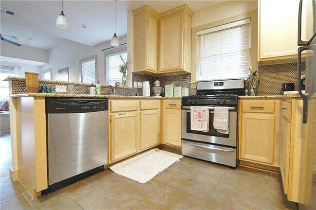 Building Photo - 3911 Willbert Rd