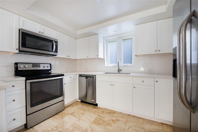Building Photo - 4117 Alhambra Cir