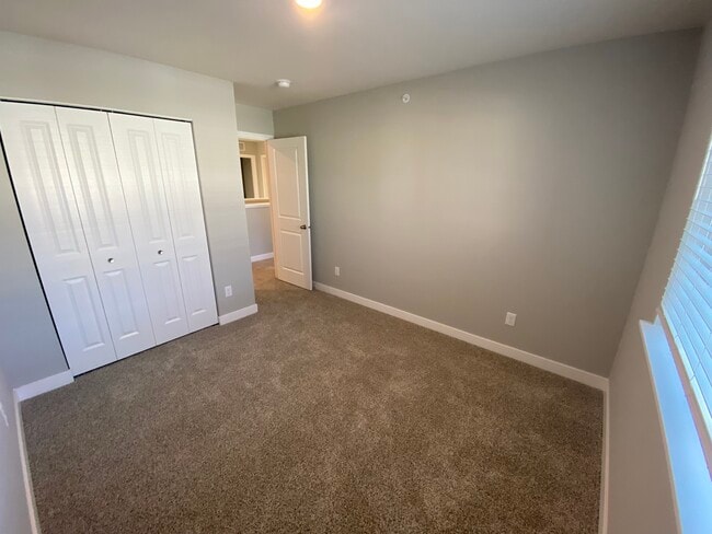 Building Photo - 17079 Dysart Pl