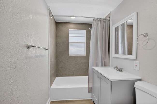 Building Photo - 239 NW 6th Ave