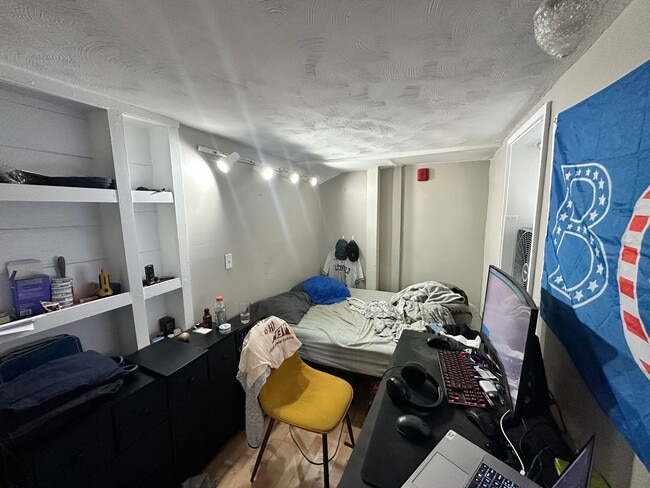 Building Photo - 578 Columbus Ave