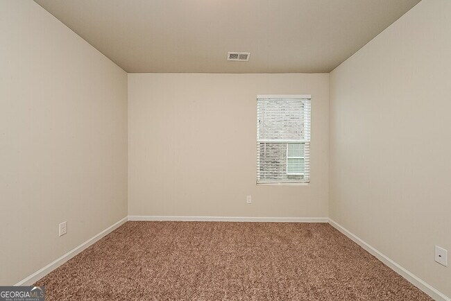 Building Photo - 176 Addy Ln