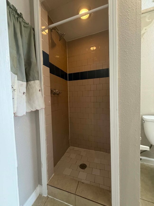 Building Photo - 5511 Avenue N 1/2 Rear