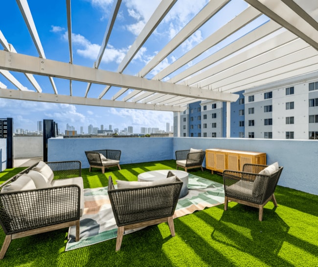 Building Photo - Santa Clara II