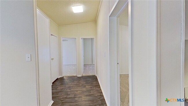 Building Photo - 100 Co Rd 194