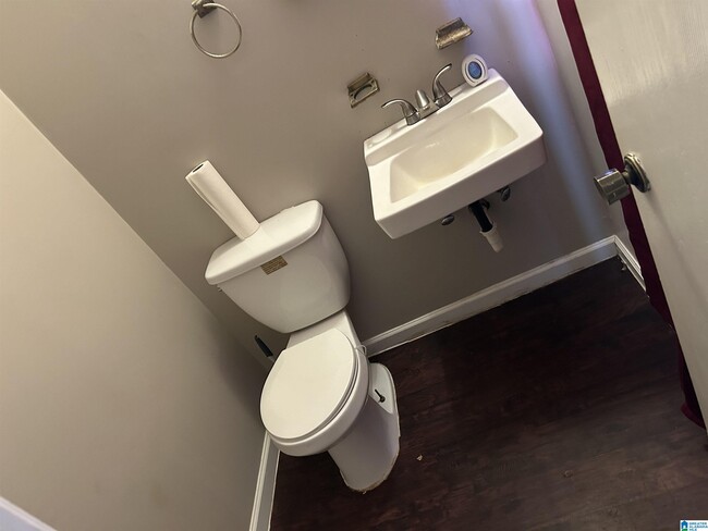 Building Photo - 179 1st St