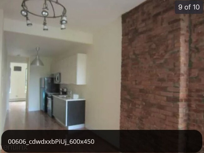 Building Photo - 316 Eldert Ln