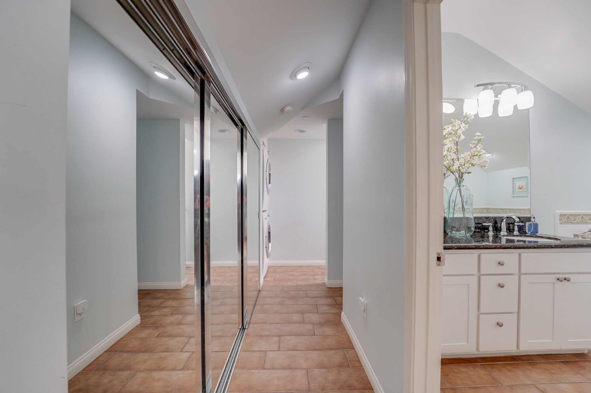 Building Photo - 817 Ostend Ct