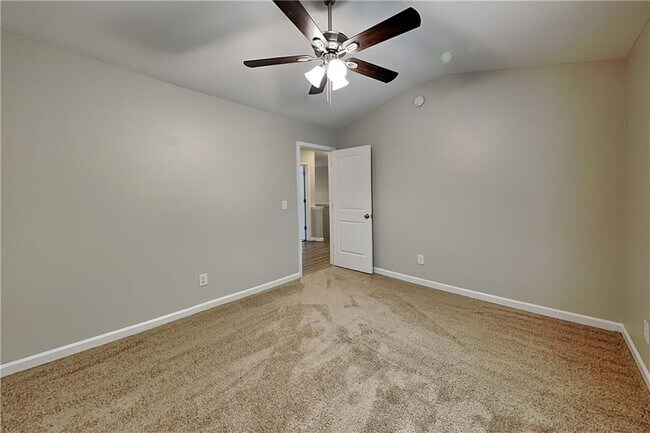 Building Photo - 345 Westridge Cir