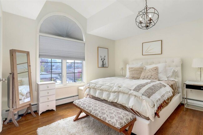 Building Photo - 25 Hackensack Plank Rd