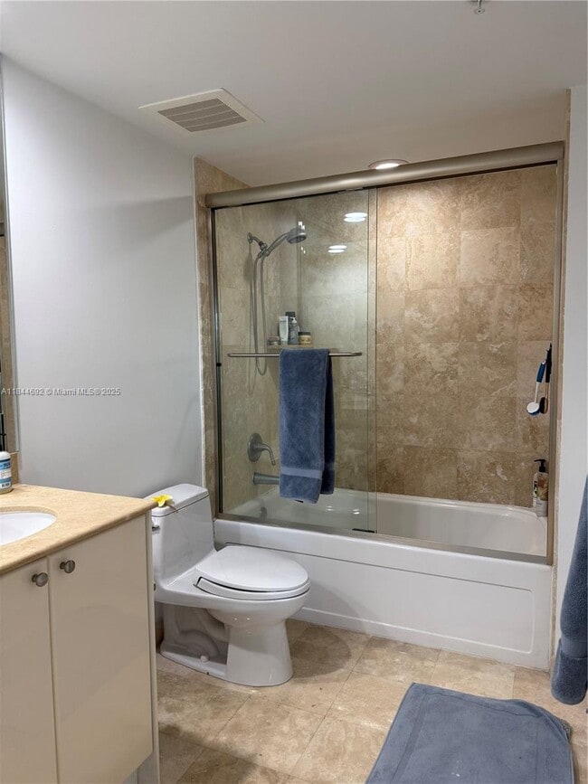 Building Photo - 1755 E Hallandale Beach Blvd