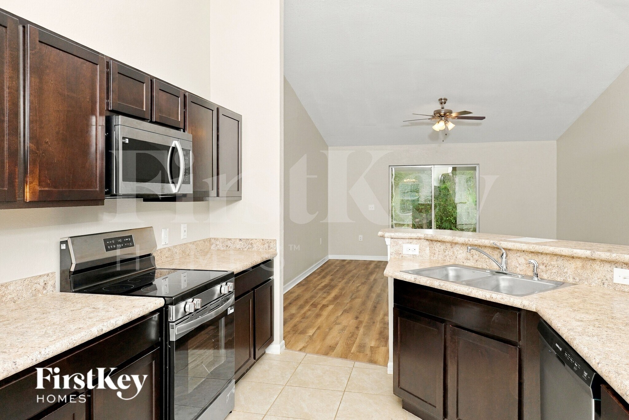 Building Photo - 4611 Belladonna Ave