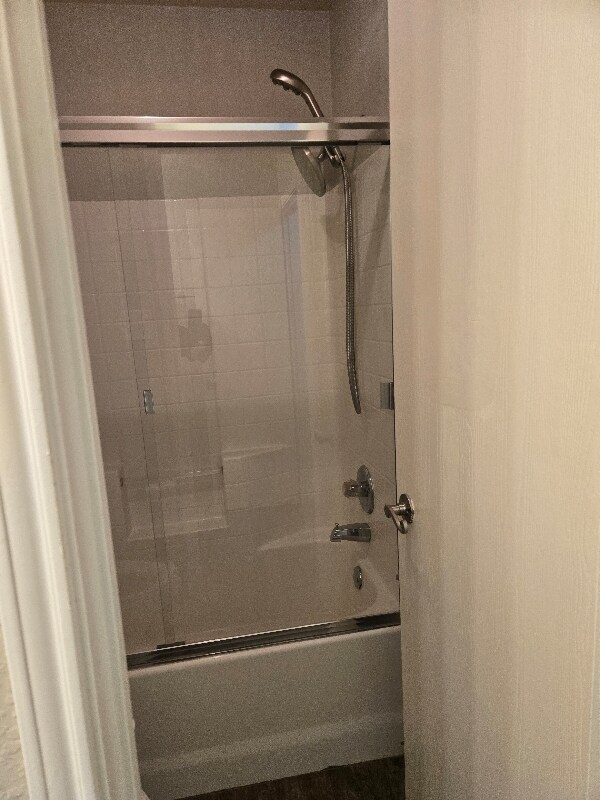 Building Photo - 1437 Pine Ln