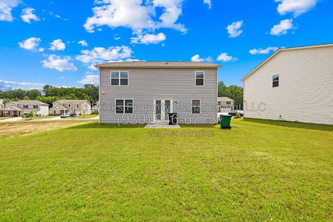 Building Photo - 3432 Bluff Hill Lane