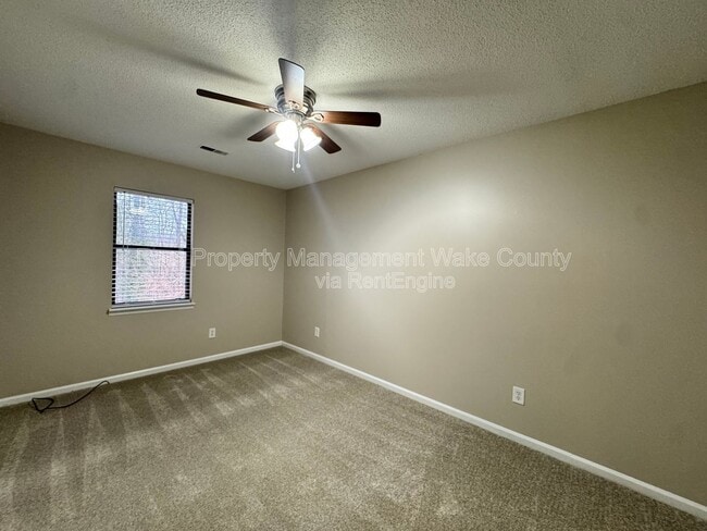 Building Photo - 5754 Pool Side Dr