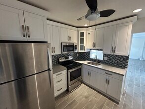 Building Photo - GATELAND VILLAGE