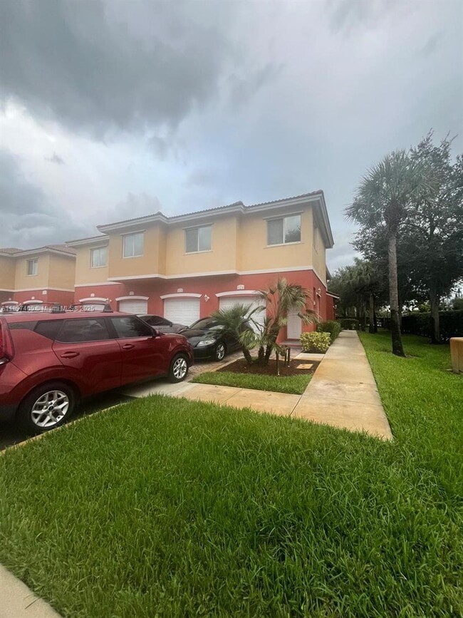 Building Photo - 3310 Palomino Dr