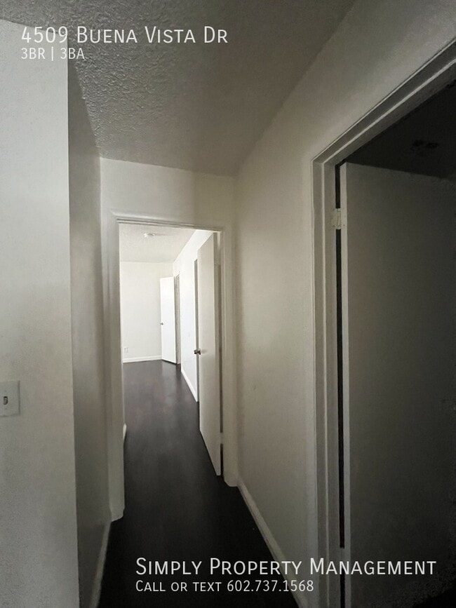 Building Photo - 4509 Buena Vista Dr