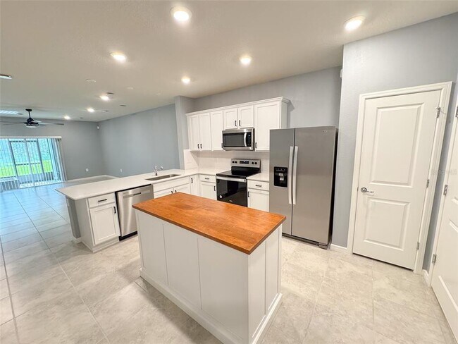 Building Photo - 1725 Delightful Dr