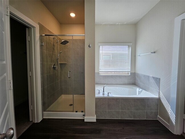 Building Photo - 22039 Juniper Crossing Dr