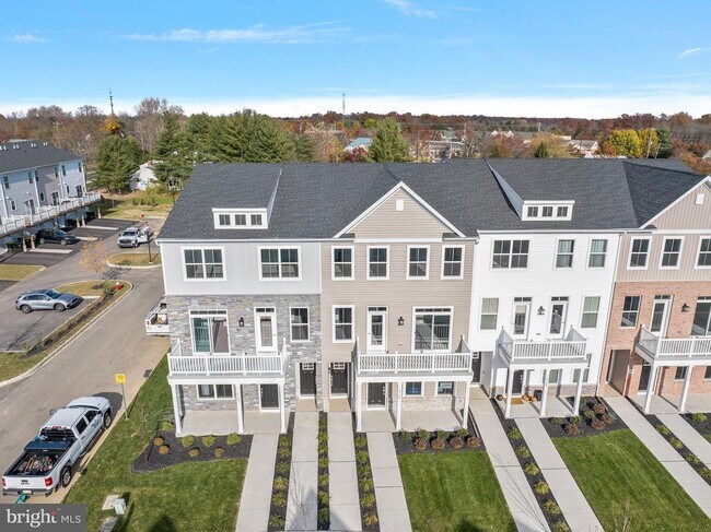 Building Photo - 4716 Franklin Cir