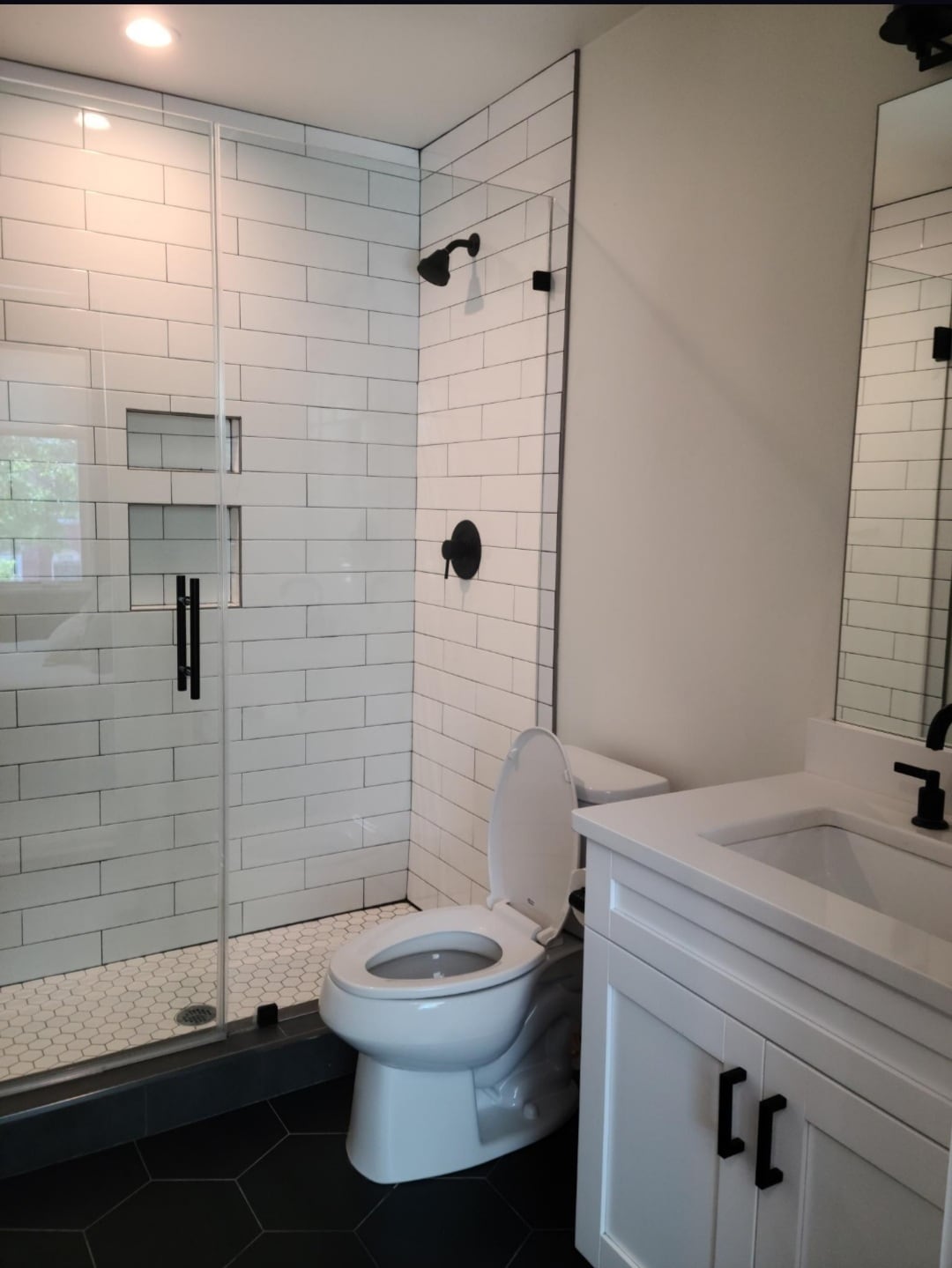 Master bathroom - 1510 N Capitol St NW