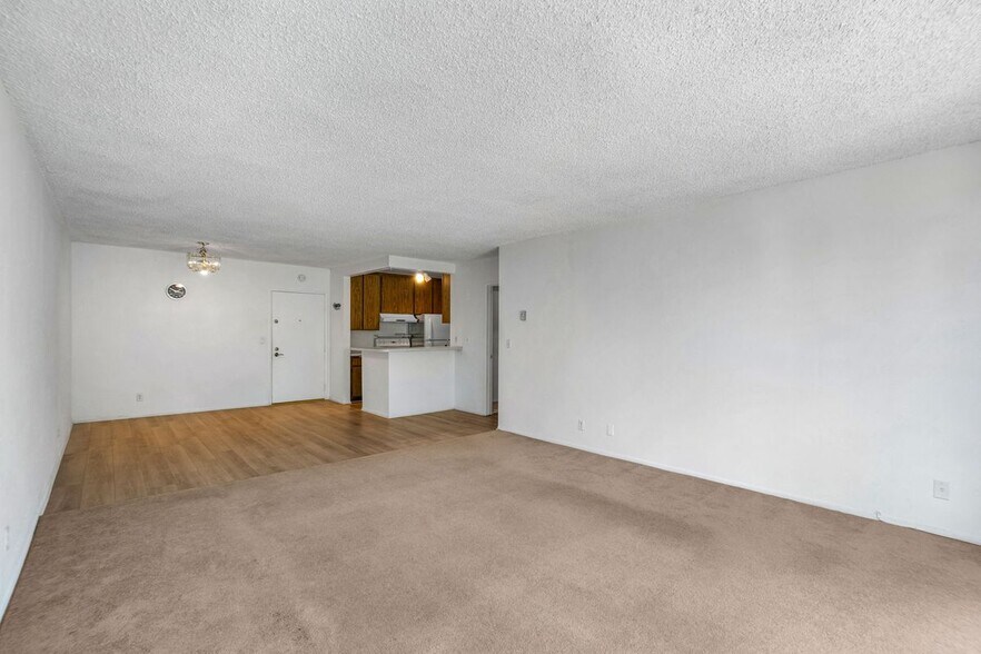 Building Photo - 7742 Redlands St