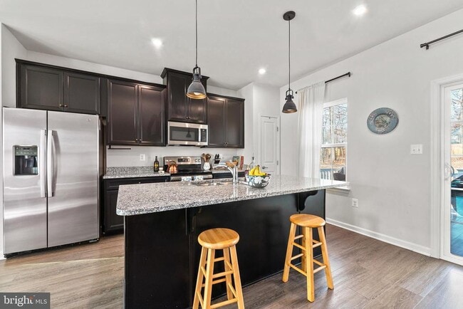 Building Photo - 36023 Coyote Trail