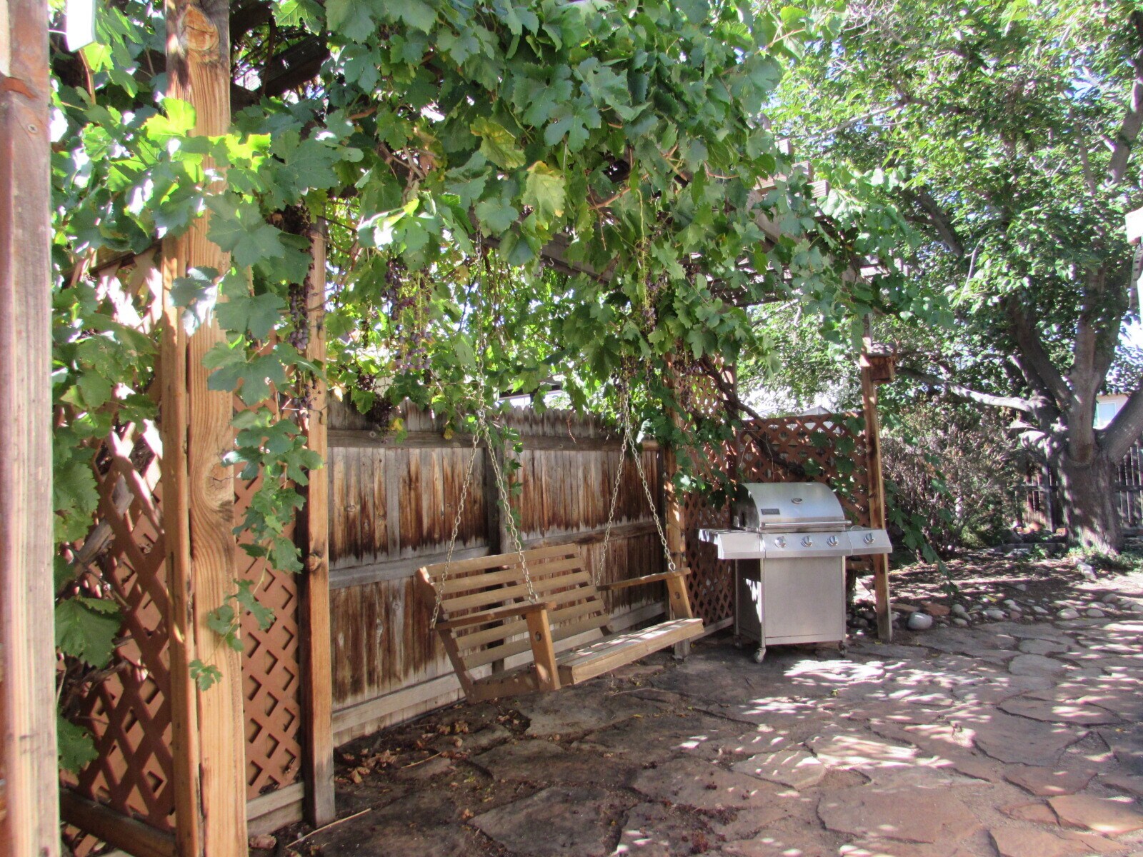 Building Photo - 2116 Bookcliff Ave