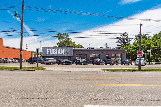 Building Photo - 51 E Schreyer Pl