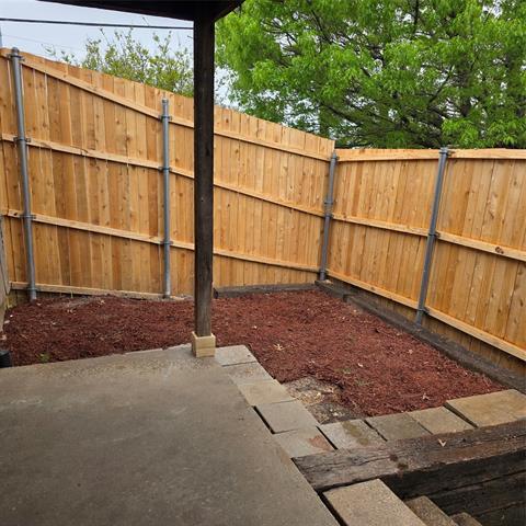 Building Photo - 11805 Leisure Dr