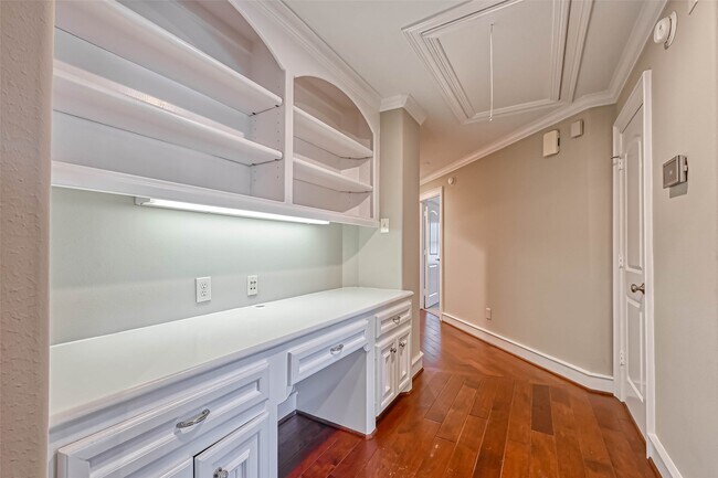 Building Photo - 13815 Nathan Ridge Ln