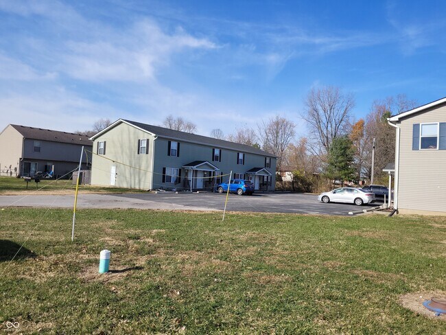 Building Photo - 144 E Center Dr