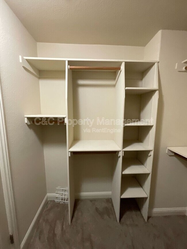 Building Photo - 1421 N First St