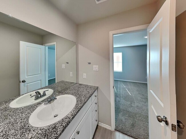 Building Photo - 4706 Republic View