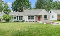 Building Photo - 2125 Englewood Dr SE
