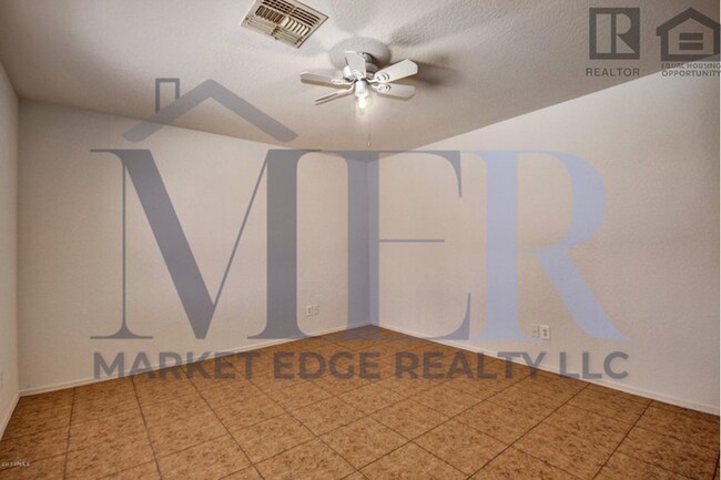Building Photo - 3Bed/2Bath House in Buckeye! JOIN THE WAIT...