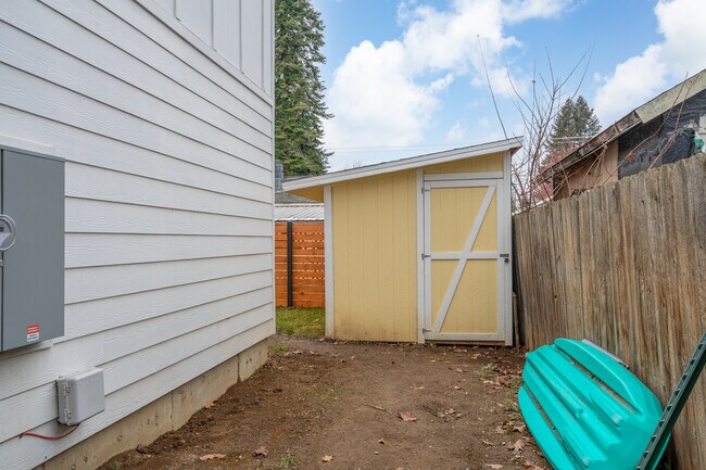 Building Photo - 1046 N 15th St