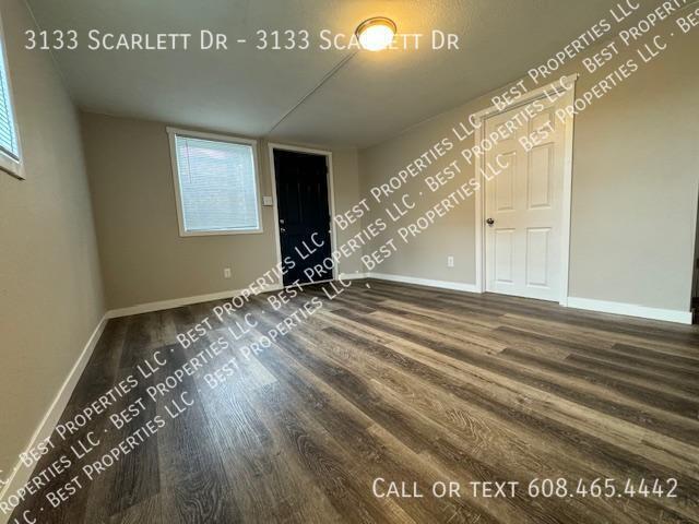 Building Photo - 3133 Scarlett Dr