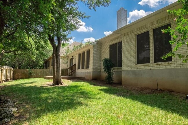 Building Photo - 7764 Yaupon Dr