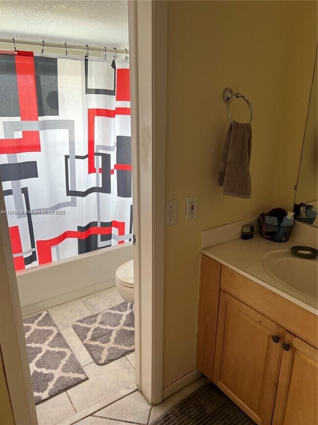 Building Photo - 9691 SW 138th Ave