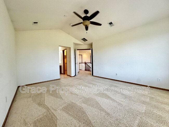 Building Photo - 2523 E 150th Pl