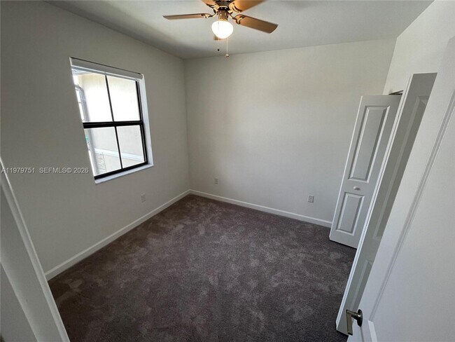 Building Photo - 9960 SW 228th Ln
